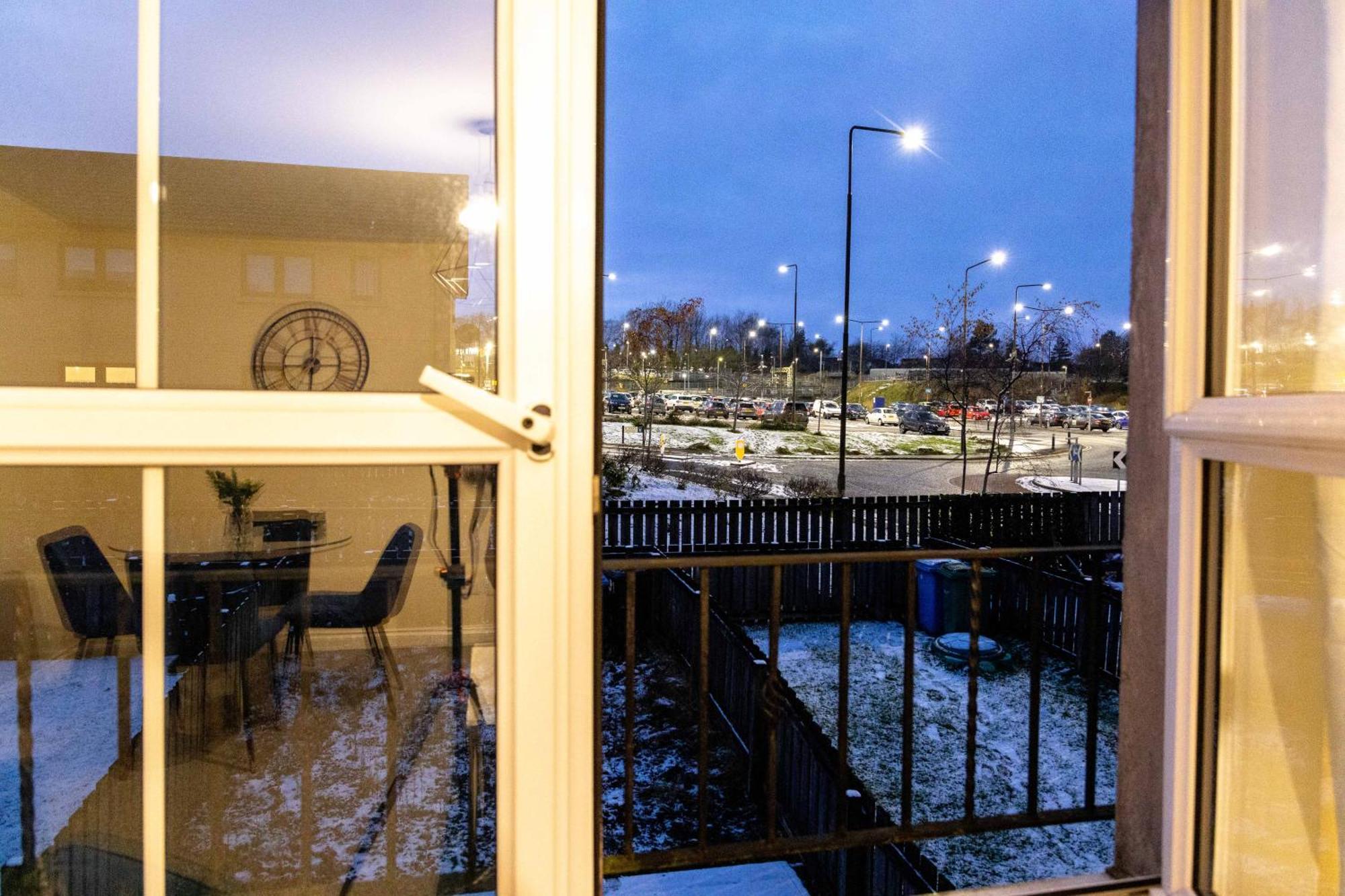 Livingston North Station Apartments エクステリア 写真